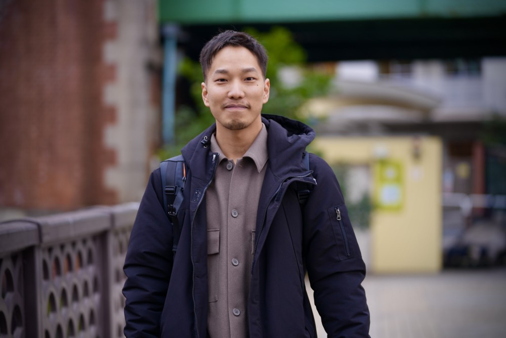 TokyoNewCinema's tweet image. 『#わたしの見ている世界が全て』（2023年／Tokyo New Cinema 制作）、佐近圭太郎 監督のインタビュー記事をご紹介。「怒りに近い気持ちがふつふつと込み上げてきた結果」出来上がった映画と語る、その真相とは。

diceplus.online/feature/215

#佐近圭太郎 #森田想 #新谷ゆづみ