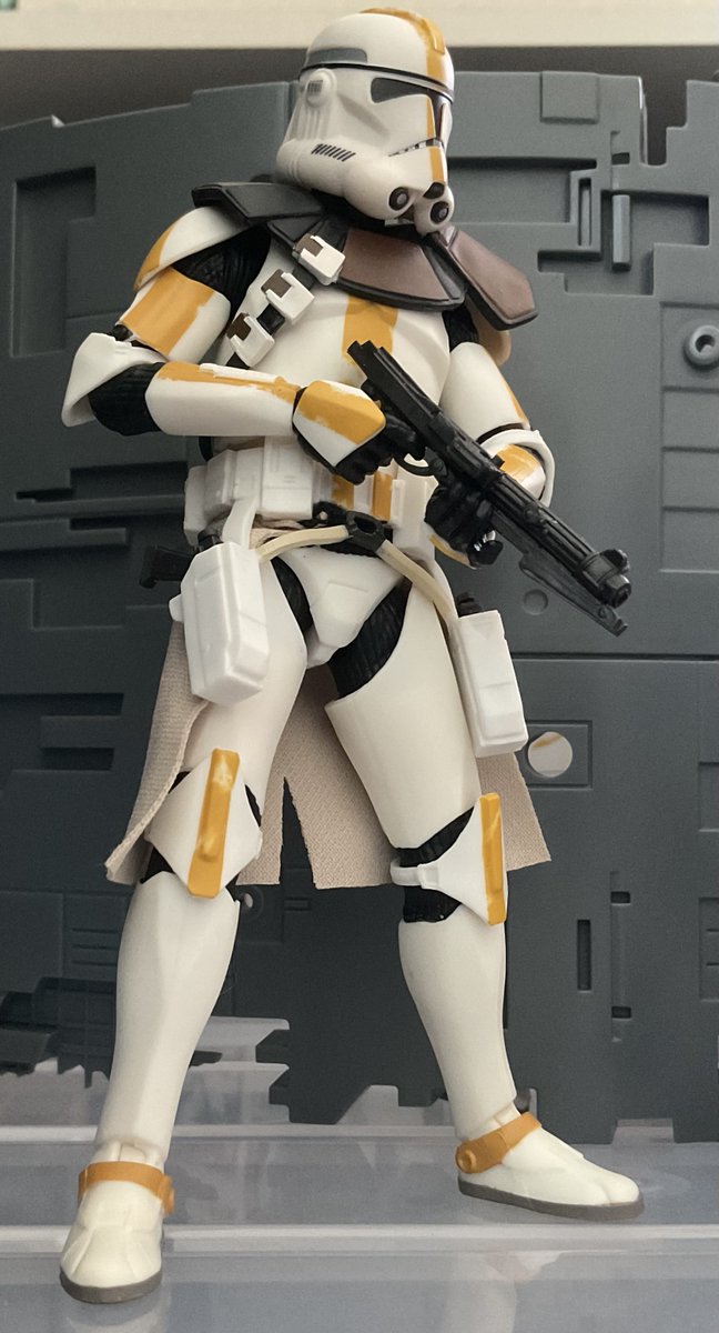 入院前に貯めてた給料でブラックシリーズのルテナント•ガレを買って来