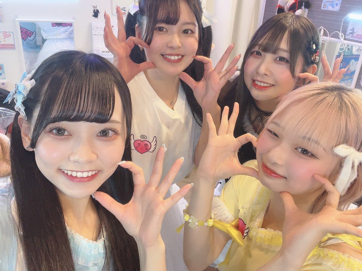 nvev_official's tweet photo. 本日はLive spaceマリールーでのクエストありがとうございました🐶

最初で最後のコラボも楽しんでもらえましたでしょうか？✨️

次のクエストはいよいよ明日、NEVER EVER現体制ラストクエストです！！！

寂しい気持ちもありますが、一緒に最高の冒険にしましょう！！！ https://t.co/pRHIAbJ3cz