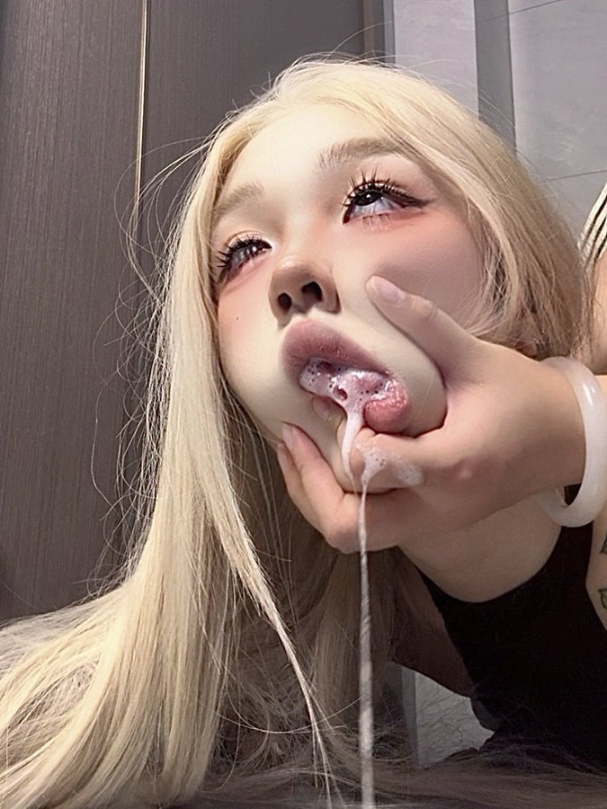 所有被男爹逮捕拱逼喷卵的母驴，如果认为自己就是个无脑下贱的烂肉母畜，转载这条推文！！！
让所有人看到你是一头媚屌犯贱的傻逼死妈母猪，每日学习吸屌磕头，自愿接受男爹羞辱暴耍教育。
不过转载之后就再也回不去了哦，母王八。
#拱逼 #女德 #媚男 #败北 #母猪