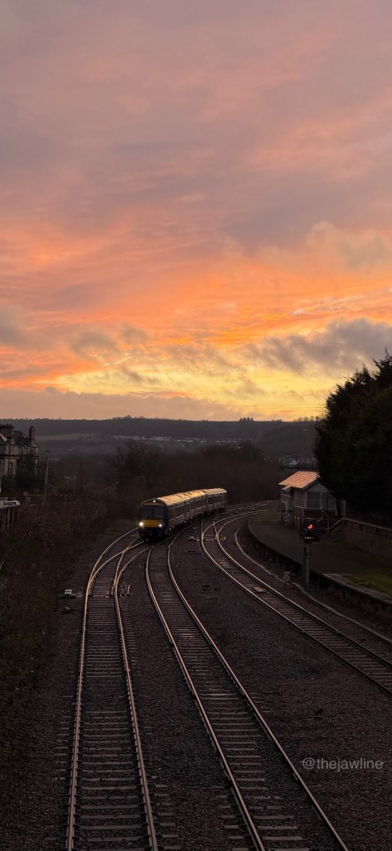 ‘Fire’ over Falsgrave…. #scarborough #train #redsky #yorkshire