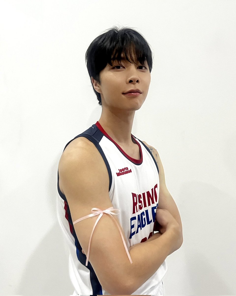 0hoears's tweet photo. 😽🏀🎀 https://t.co/zkdLpJbhap