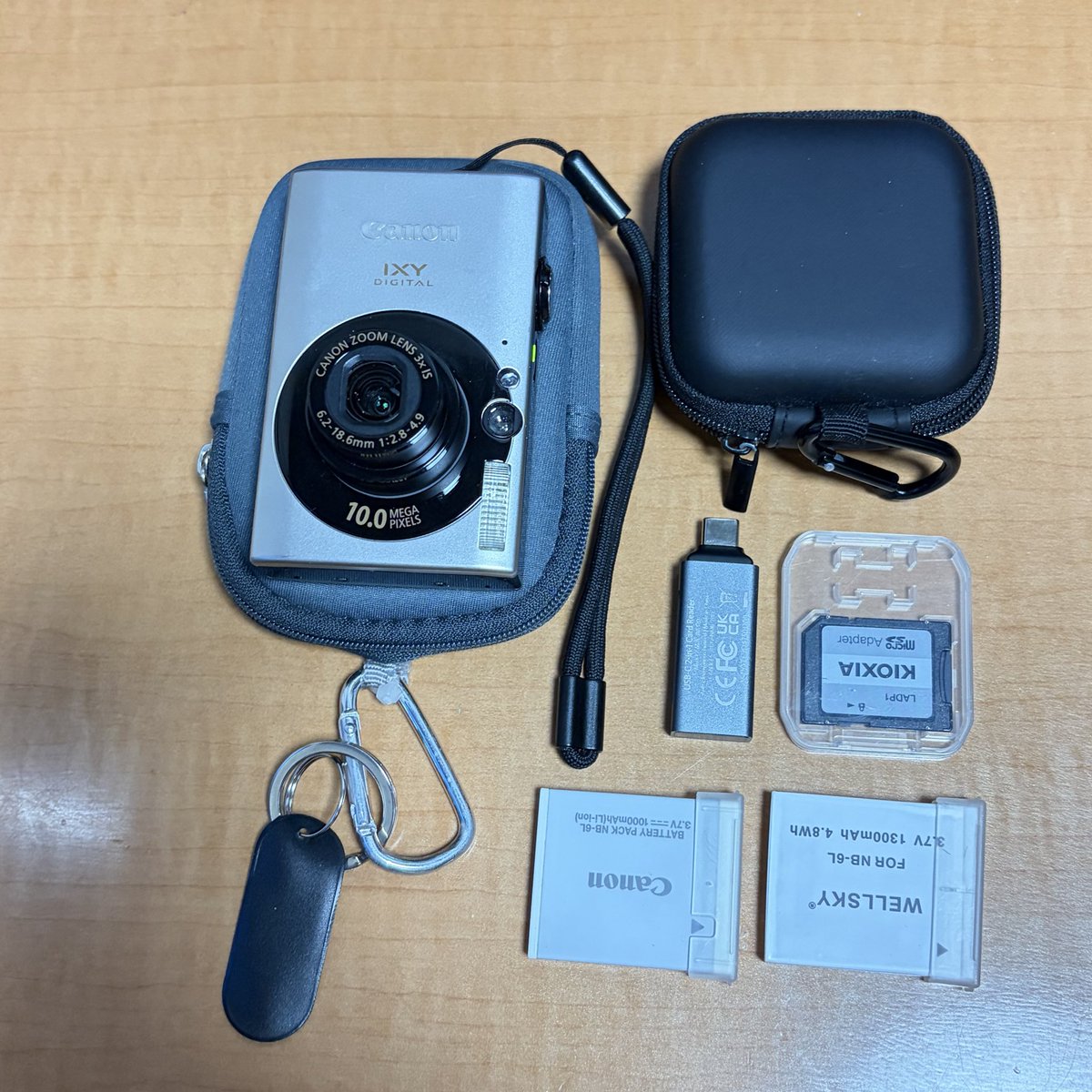 Canon IXY DIGITAL 70 本体とケース Canon IXY DIGITAL 70 本体とケース Canon IXY DIGITAL 70 本体と