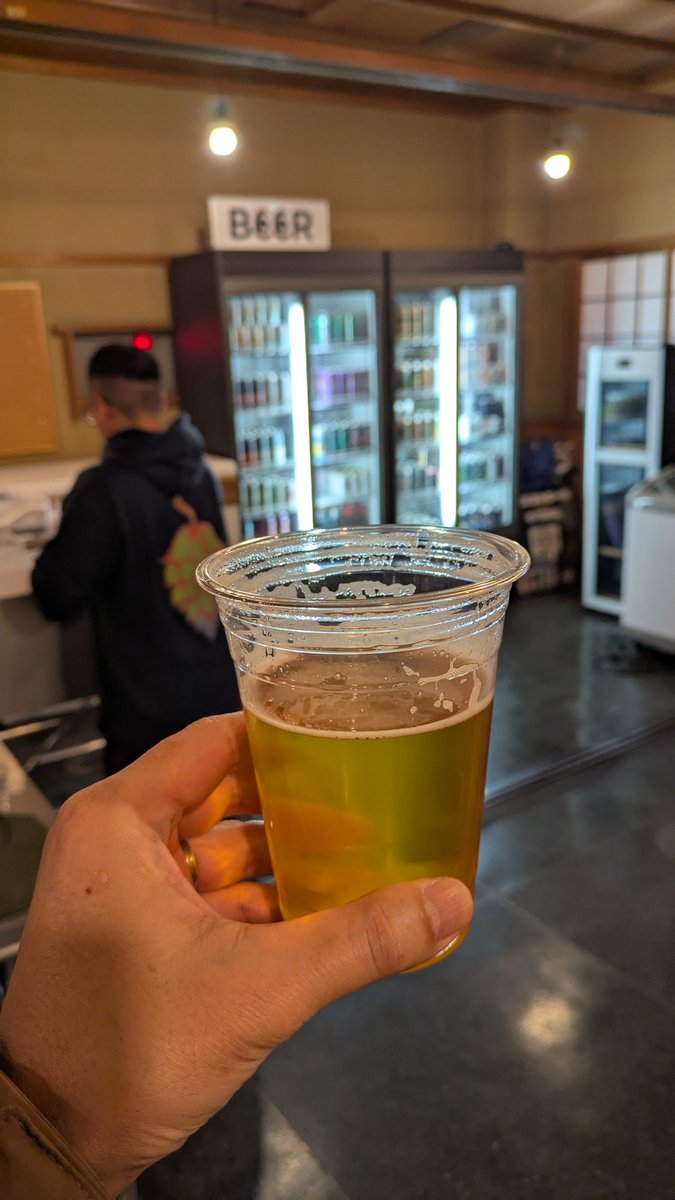 live4sb011's tweet photo. 長龍醸造 / 新米新麦酒
移転オープンおめでとうございます!🎉🍺
Beer OWLE 松戸店(777 OWLE)
#松戸 #松戸グルメ #ビール #beer #ビール部 #nobeernolife #gotobeer #ビールで明日を幸せに https://t.co/lBoy4ZuSLE