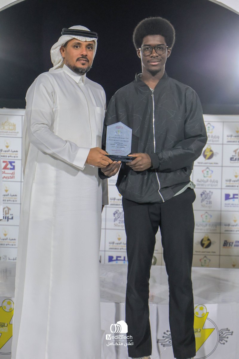 Medi0Tech's tweet image. 🏆نهائي بطولة كهرباء الجنوب للإنارة 7🏆

سلام الجامعة VS  العربي

⬇️ رابط البث المباشر ⬇️

#ميدياتك