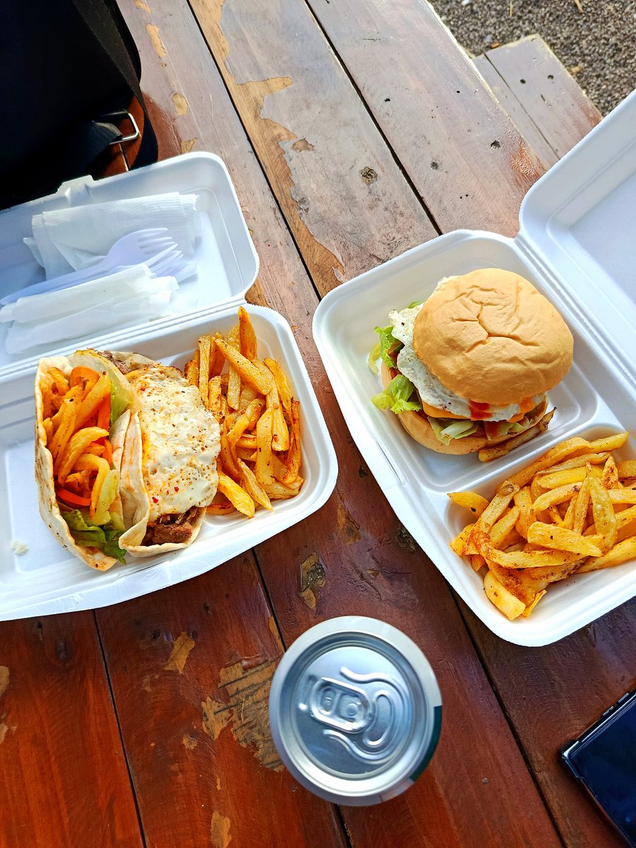 Creative_RayBw's tweet photo. Still have that Cheesus Crust and the cheese me burger! https://t.co/nkIWQyC5gw