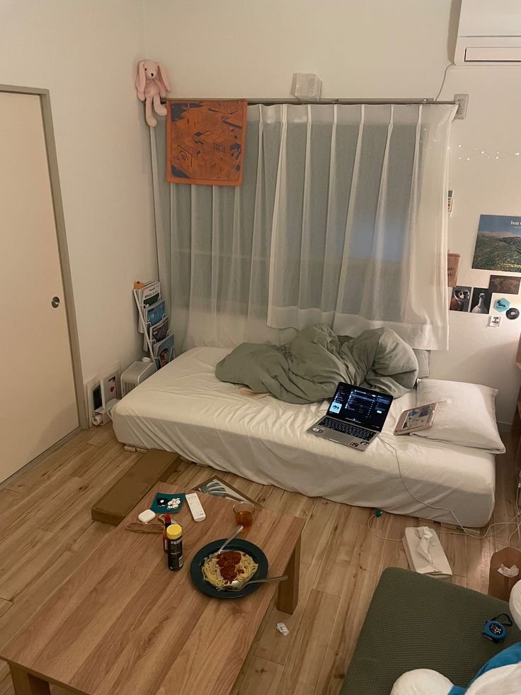 skumWgmi's tweet image. Can i get a GM? ☀ 

Saturdays are for locking in