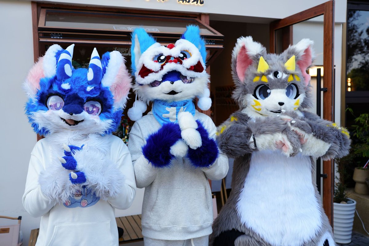 TSchnuffel's tweet image. 桃園三結義，承讓承讓