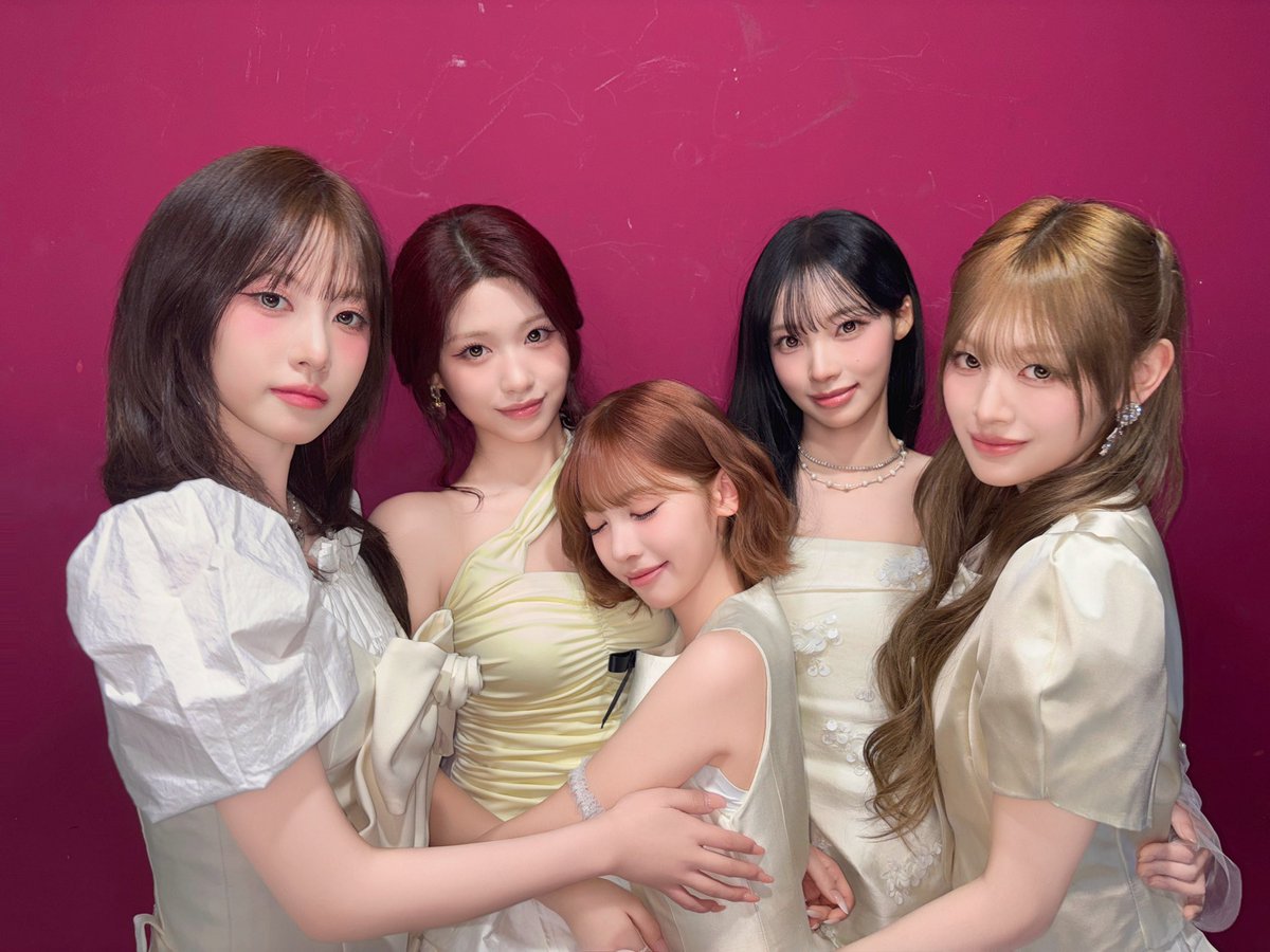 RESCENEofficial's tweet photo. [#RE_MEMBER 📸]

251213
📍#쇼음악중심

#RESCENE #리센느 #リセンヌ
#REMINE #리마인 https://t.co/r2o7kItBjb