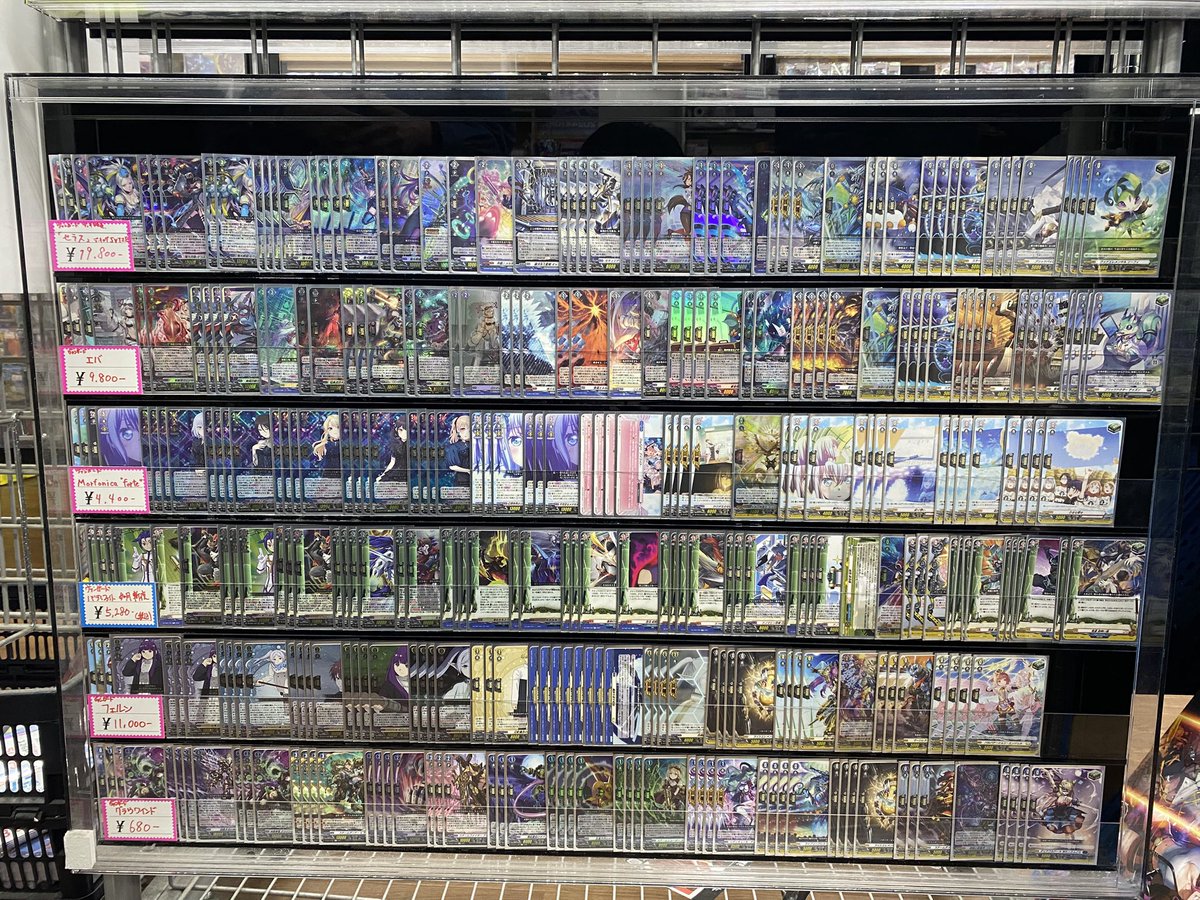 デッキ販売 ヴァンガードのデッキ販売が増えました！！ 是非ご来店