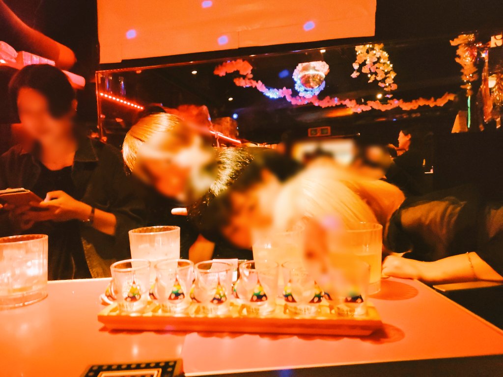 adeofu2025's tweet photo. 明日は今年最後の『艶でオフ会S2SC』です🌸✨️
１時間飲み放題のお気軽な会なのでサクッと２丁目友達作り、２丁目デビューに🌈お待ちしております😊✨️
#新宿二丁目 #ビアンバー #レズビアン #セクマイさんと繋がりたい #オフ会 https://t.co/UlJ6tfYAda