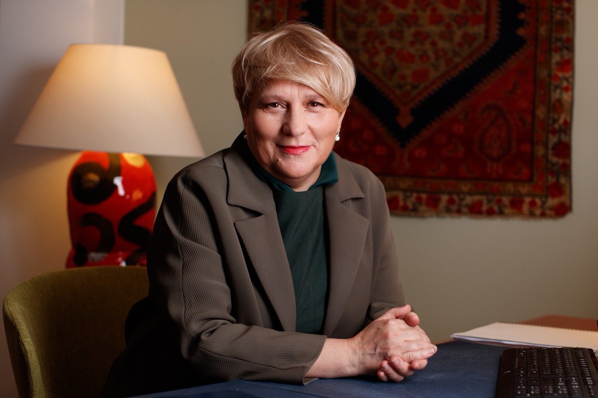 College of Europe tweet media