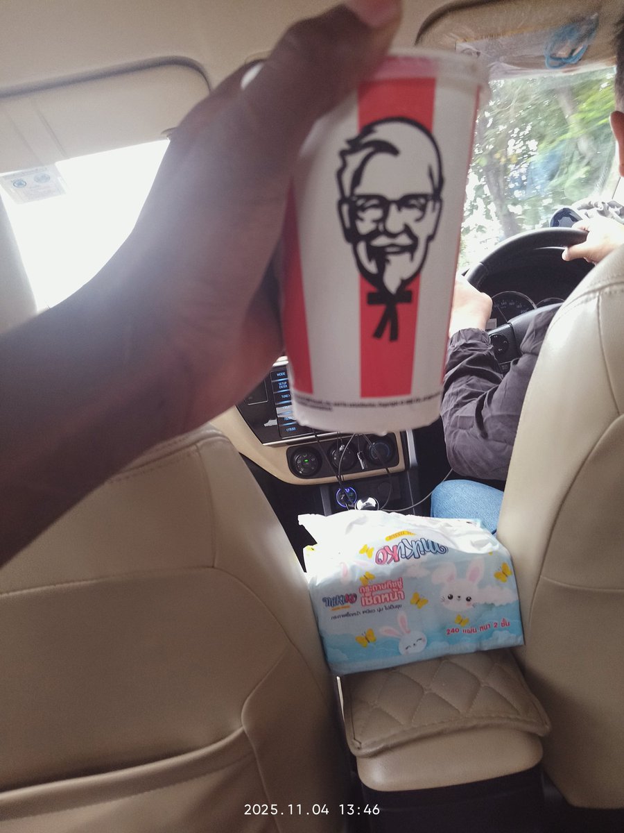 CaptainMuriiith's tweet photo. It matters where you throw your waste. Not to you but to humanity and moreso generations to come. Keep the Environment clean. Its a step to civilization. https://t.co/cpGdLUkpQ5