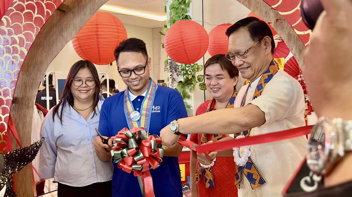 DexGalban's tweet photo. From our learner world champions in robotics to our young innovators in healthy food technology, the future is bright for basic education. ✨ https://t.co/WOHWp9qyg8