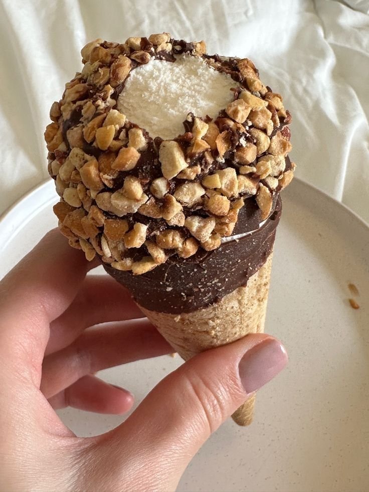 daily_dolce's tweet image. Ice cream in winter &amp;gt;&amp;gt;