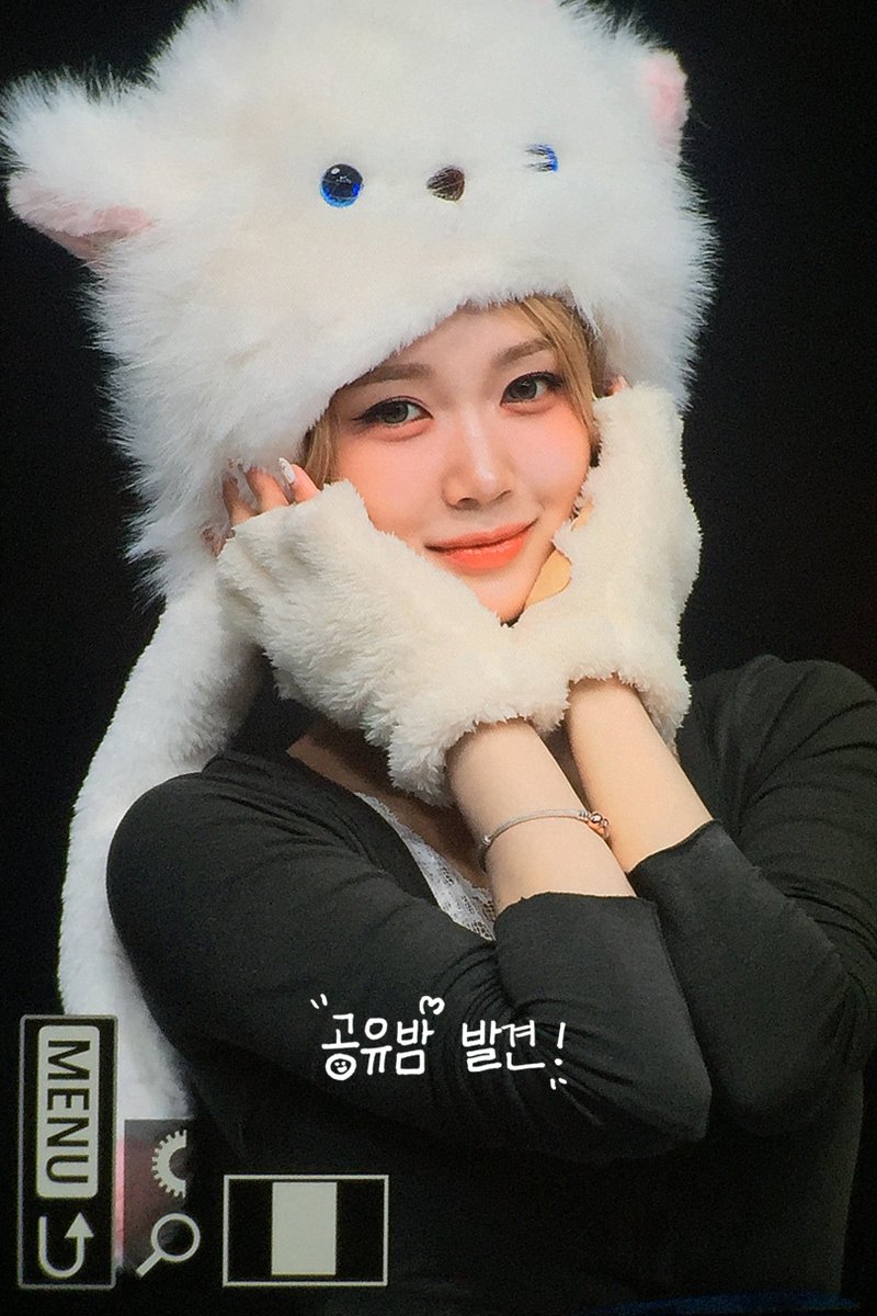 Gong_S8's tweet photo. 251213
#트리플에스 #공유빈 #tripleS #Yubin https://t.co/JBpcTqLhVK