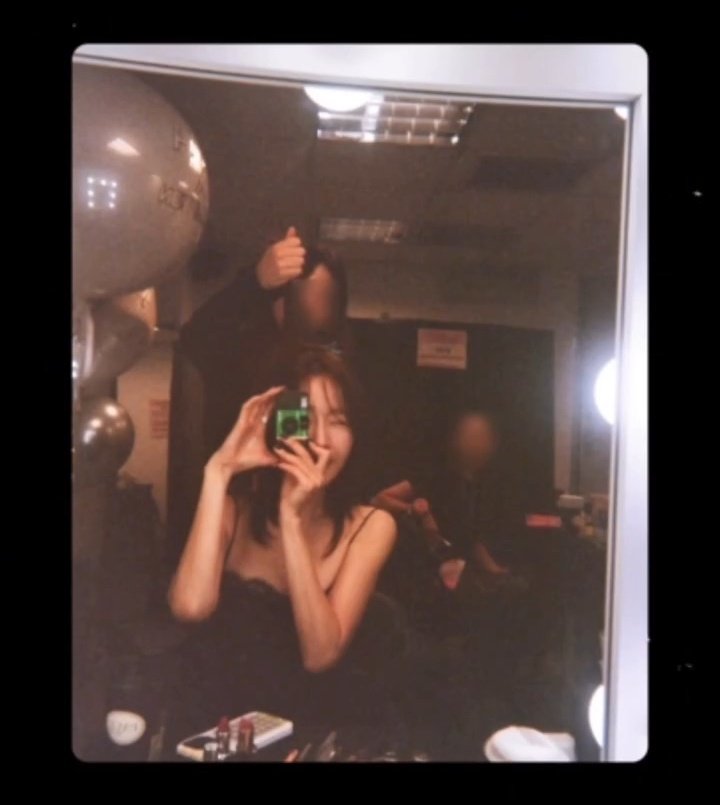 송 tweet media