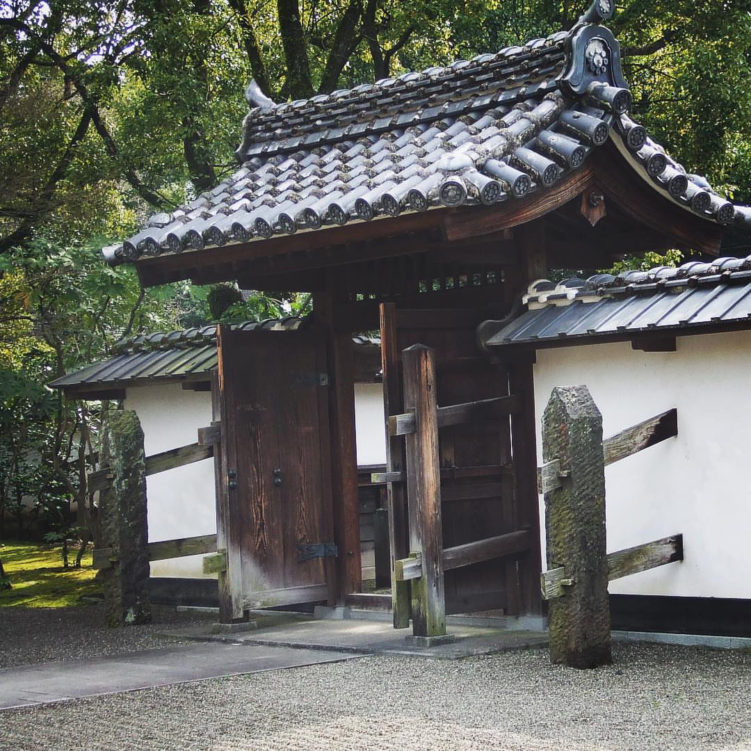 Srinu31775208's tweet photo. 美しい日本の城門ですね🏯
歴史を感じるこの場所で、時間がゆっくりと流れていくような気がします🌿
熊本城の周りには、まだまだ素敵なスポットがたくさんありますね✨
#熊本城 #kumamotocastle #熊本 #日本 #japan #城 #castle #旧細川刑部邸 #hosokawamansion https://t.co/Rr0Jeig9ud