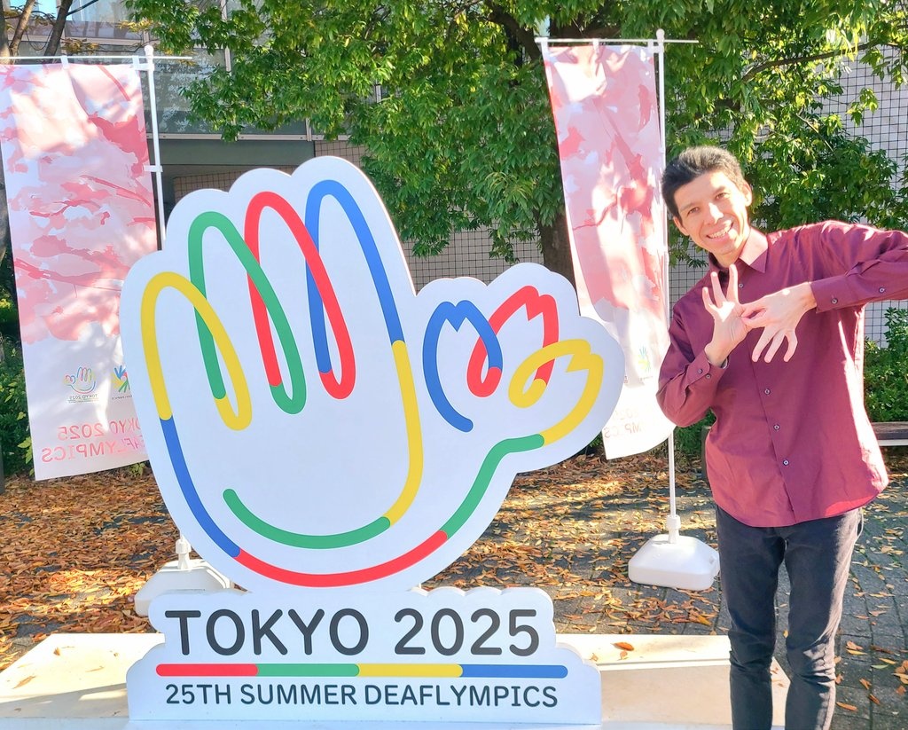 ○手話動画公開○
「ケンジーコのポジティブHocoriライフ」
先月、日本で開催された #東京2025デフリンピック を振り返ります！
youtu.be/aUezhUctaDQ
改めて、最高に幸せな12日間でした。
ご興味がありましたら、観ていただけたら幸いです！
#デフリンピック 
※日本語字幕対応・日本語音声付き