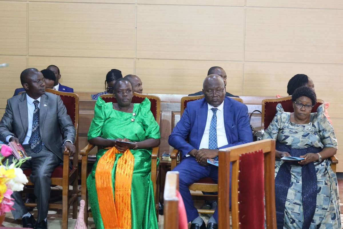 Happening Now: Pr Samuel Kajoba the Uganda Union President has arrived at Kireka Hill Church welcomed by the Central Uganda Conference President Pr David Simwogerere
#Happysabbath