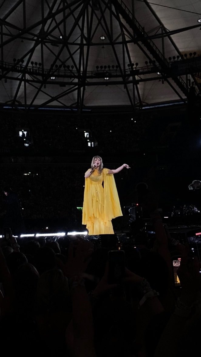 ✨Carla✨ tweet media