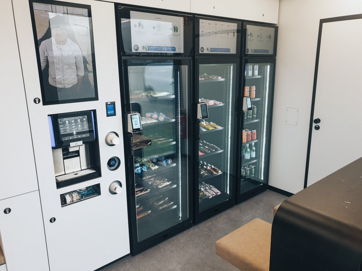 Portugal, let’s go! 🇵🇹 Our first #bkworld lounge is open near Óbidos — debuting with our new partner #Ionity. Fresh #lounge vibes, great design, snacks, coffee, 24/7 pizza + 6 ultra-fast chargers up to 350 kW. 

First stop in Portugal, definitely more to come. ⚡️