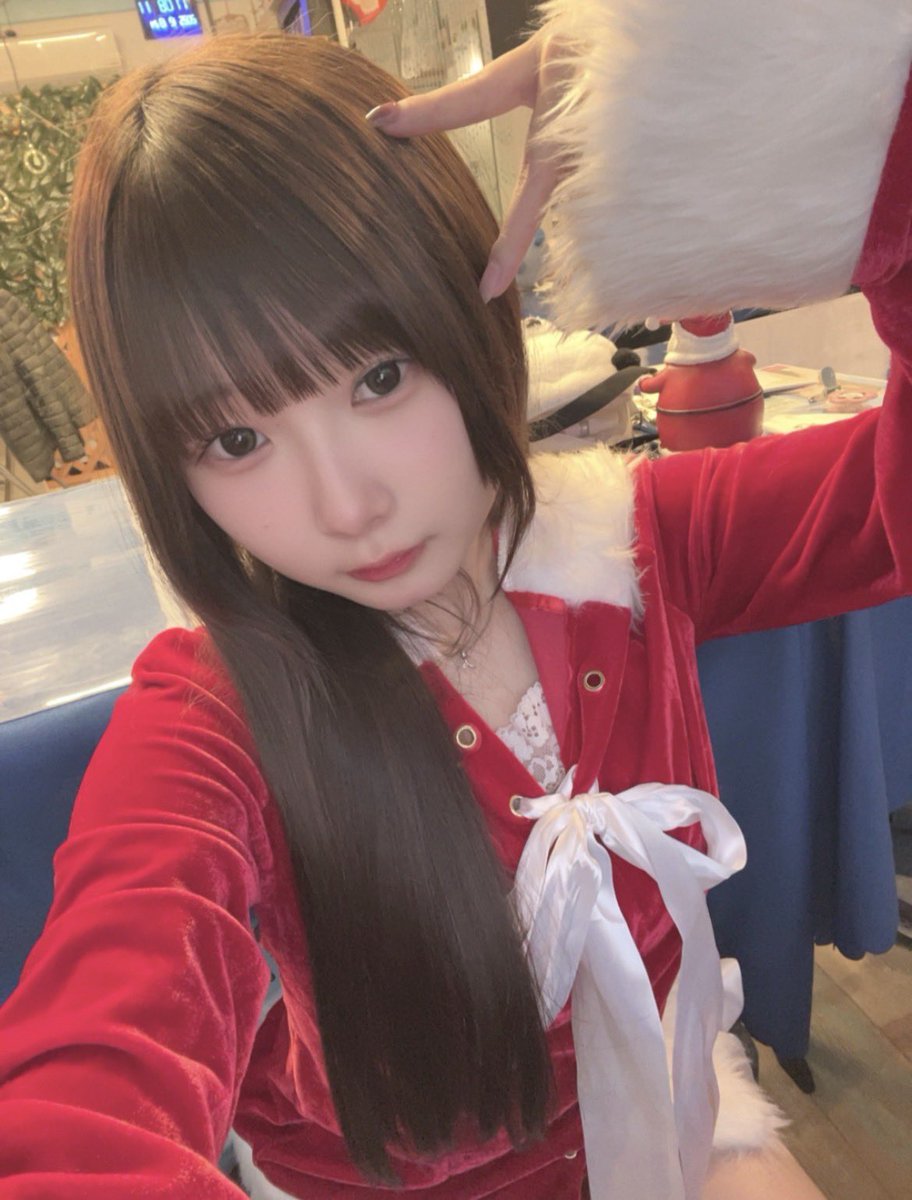 ねねいますᕷ この前とはちょっとちがうサンタ！今日は雨で髪が