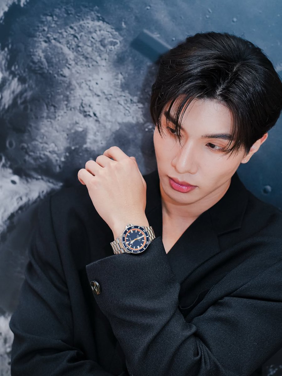longshilee's tweet photo. 𝐈𝐆:_𝐋𝐨𝐧𝐠𝐥𝐞𝐞𝟕📷𝐔𝐩𝐝𝐚𝐭𝐞
13-12-2025
⌚️@emporioarmani #AR60090 #SeaExplorer สไตล์เท่แบบมินิมอลที่โฉบเฉี่ยวในทุกมุมมอง
ดีไซน์ตัวเรือนสเตนเลสสุดคม หน้าปัดเรียบแต่มีพลัง ความเท่ที่ พูดแทนคุณได้ https://t.co/6MSUeNH78W