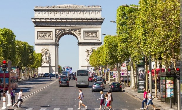 Modern crypto signals tweet media