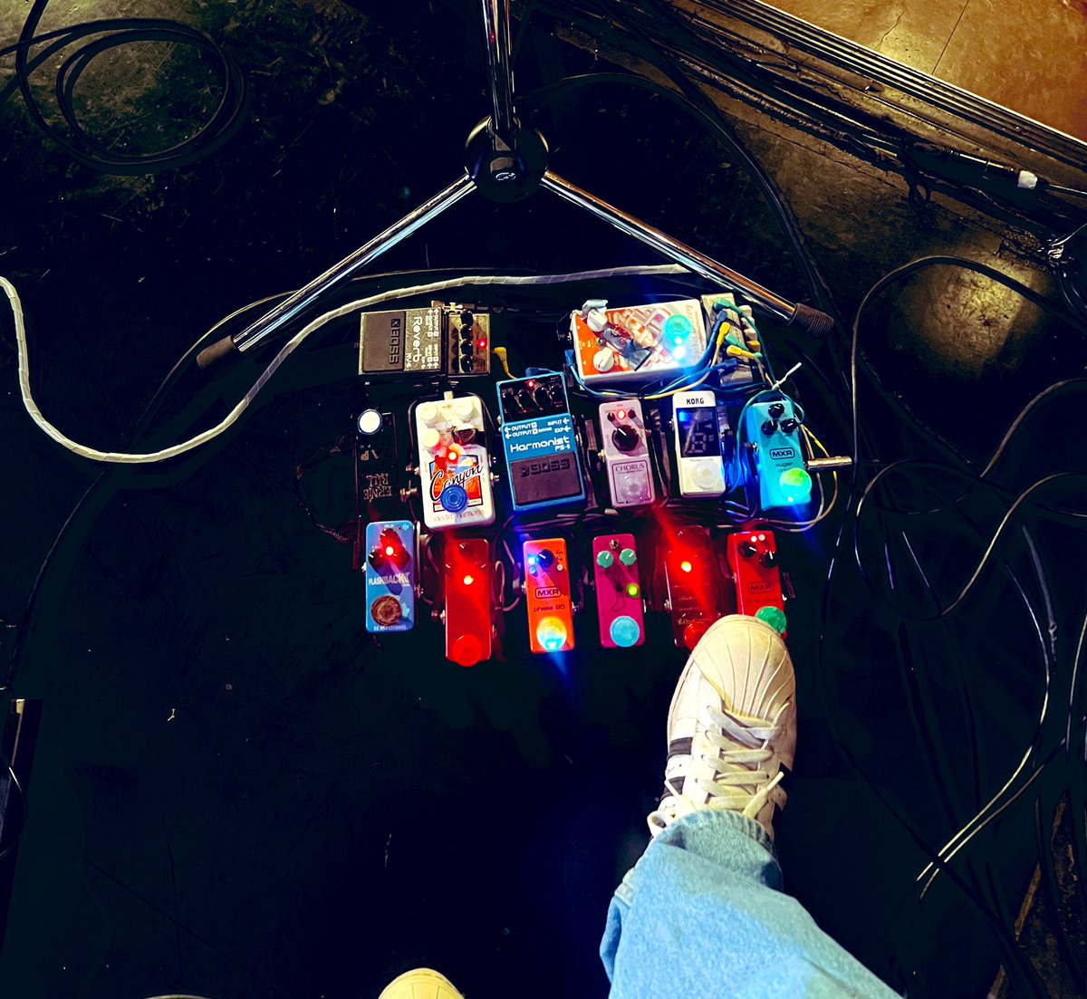 taisuketakata's tweet photo. Today's my office

12/13（土）渋谷HOME

18:30 OPEN
19:00-19:50(50) The Broken TV
20:10-21:00(50) STUDY HARD! https://t.co/tHn39igVsM