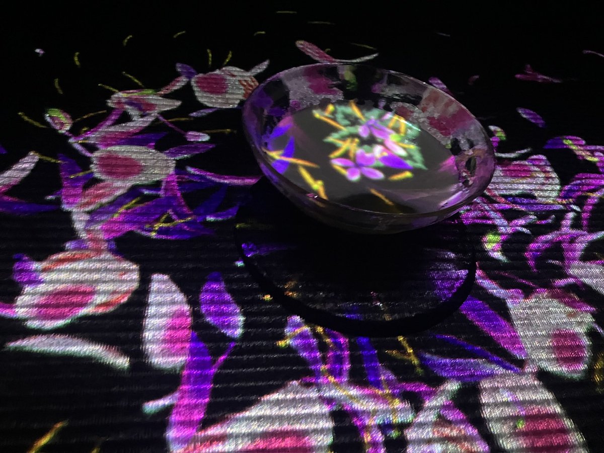 チームラボのお茶が凄かった件。
絶対に飲んだ方が良い。そして美味い🍵