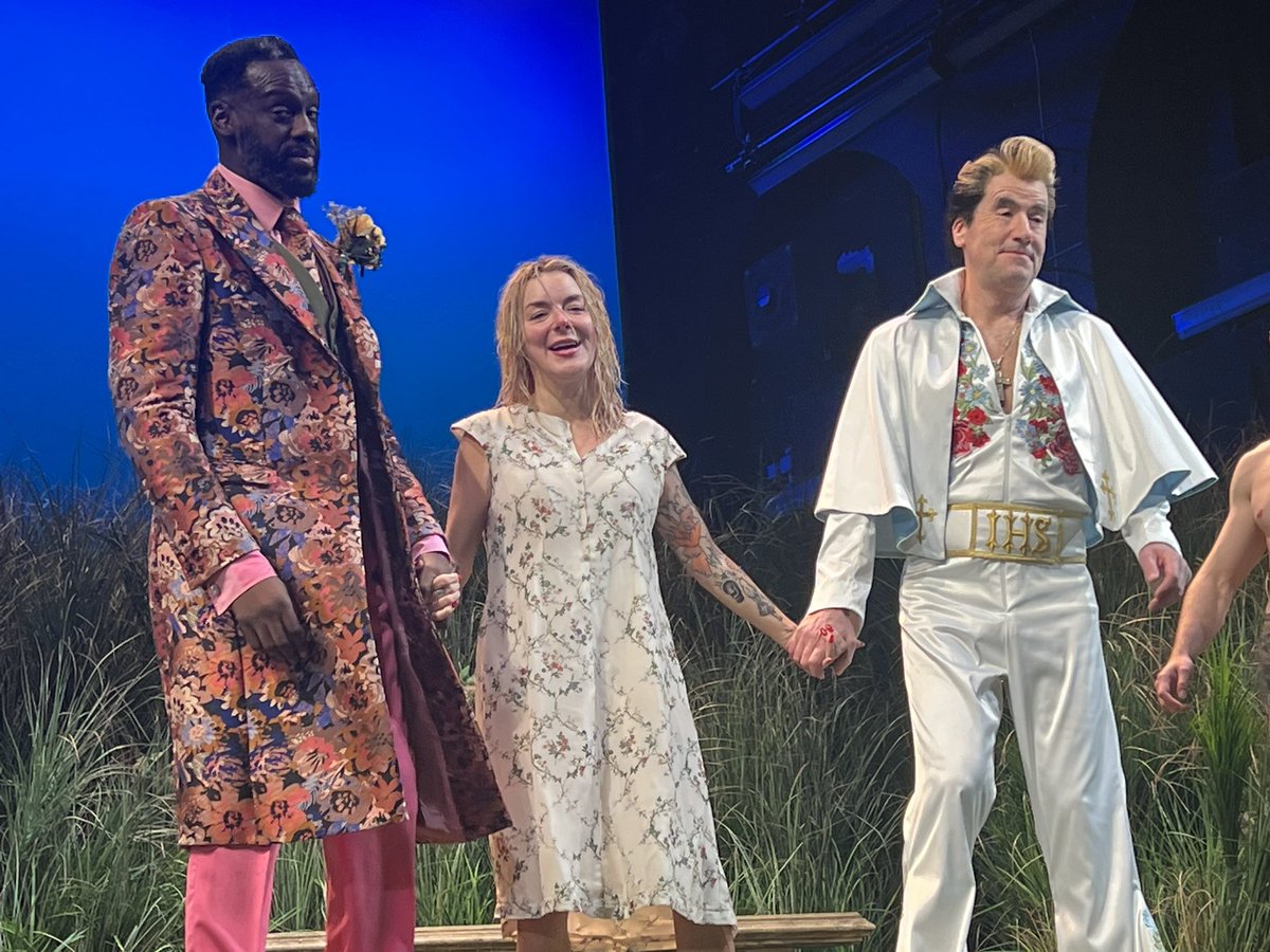NeilDurham's tweet photo. Picture of Sheridan Smith from last night’s curtain of Woman In Mind in London. Review at https://t.co/MBA7tZIhx0 now https://t.co/MSSkN8QgAl