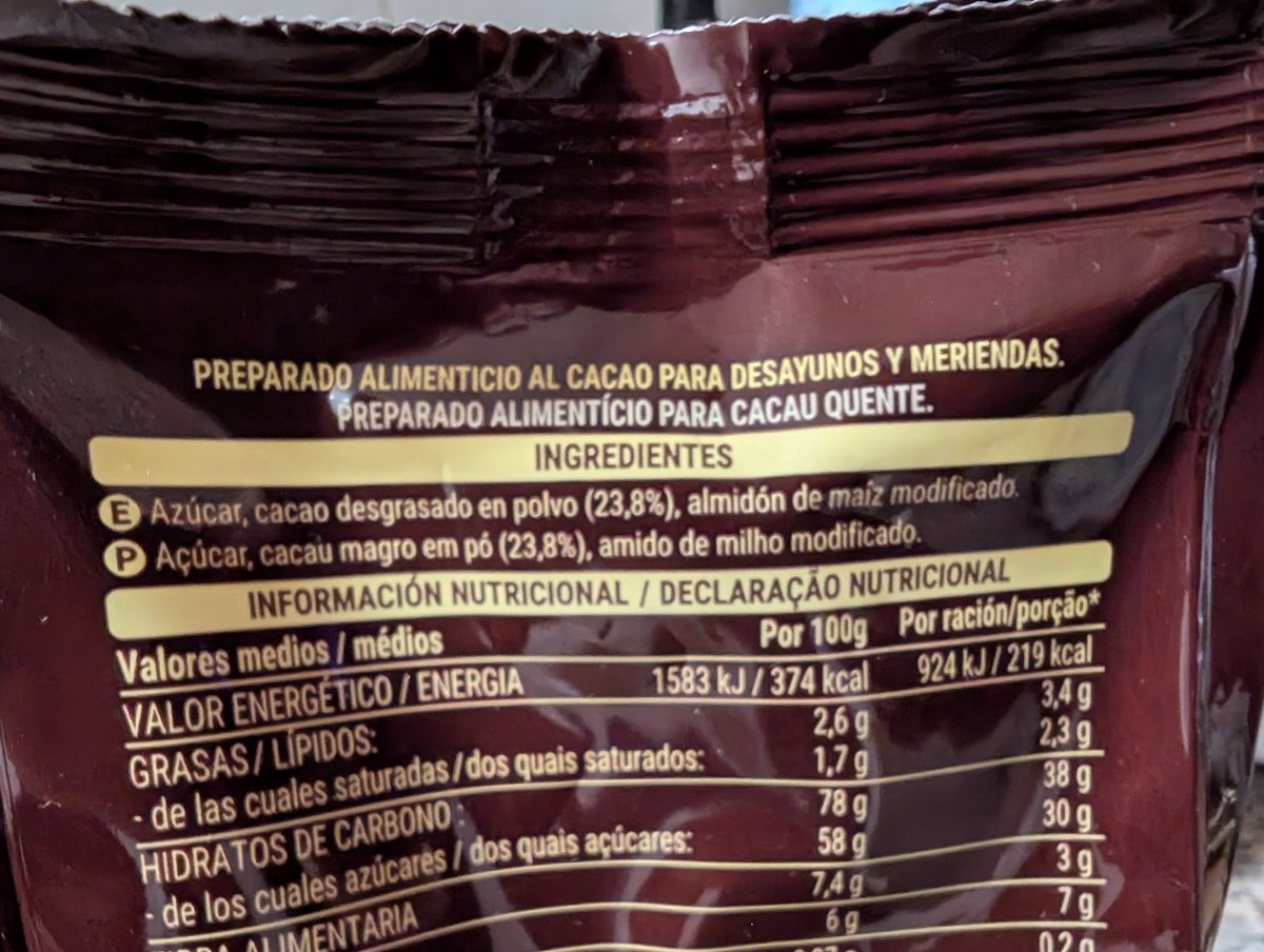 kingmeyeah's tweet photo. @Mercadona porque cambiáis la receta? Siempre he podido tomar este producto para desayunar, ahora puede contener trazas de leche . Tan difícil era mantener la receta? https://t.co/QZZXp4CSoF