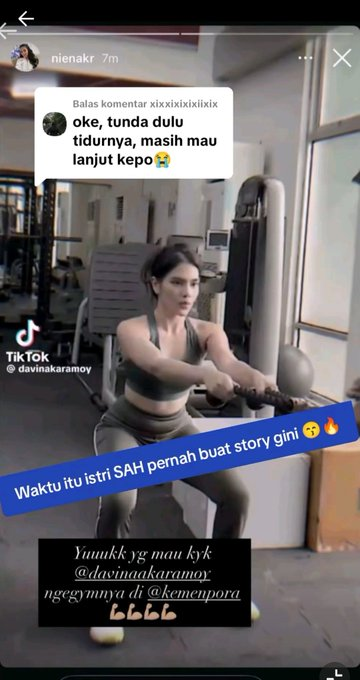CocotRakyat_'s tweet photo. Terkait tuduhan Davina Karamoy sebagai simpenan kemenpora, dari komen bulan lalu, sampe istrinya sendiri up igs mention davina (tanpa konteks) dan ketemu secara kebetulan lebih dari 3x we never know ya? ini bener atau ngga tp agaknya iya deh, dan udh bnyk yg tau juga https://t.co/rmLNhnlbVh