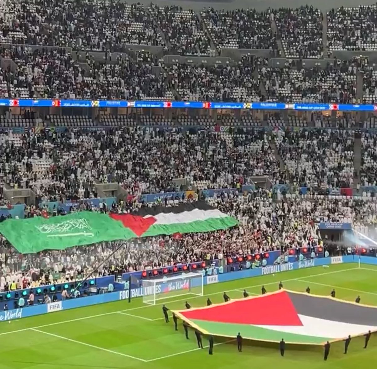 مايحدث في #قطر من خلال النجاح المبهر لـ #كأس_العرب2025 والحضور الجماهيري والنقل والبرامج والتنظيم الرائع ، وتعدى ذلك مختلف البطولات الرياضية يعد مفخرة عربية تجعلنا نقول لهم شكراً وبيض الله وجيهكم ، وبكل تأكيد كل ذلك سيكون محفز لنا لمواصلة نجاحنا وتبادل الخبرات والنجاح واحد.🇶🇦❤️🇸🇦