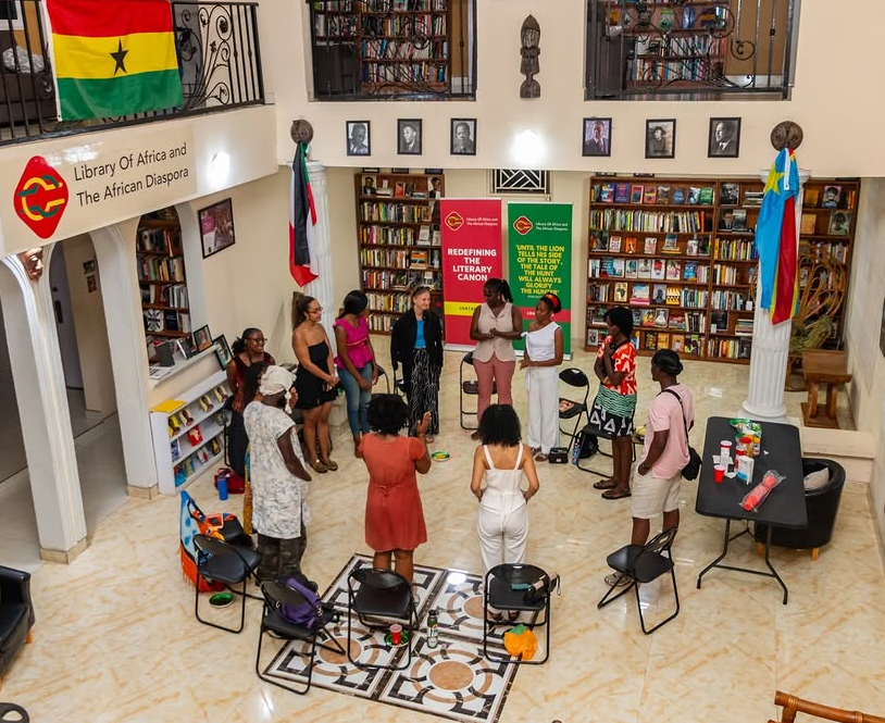 CreateEnsemble's tweet photo. Did you know this #NonameBookClubAccra recently explored Yaa Gyasi’s novel 'Homegoing'?
Check here https://t.co/TF7qLRkI6j
#YaaGyasi #Homegoing #NonameBookClub
A thread!
Noname Book Club Accra Reflects on Homegoing https://t.co/NTdFd6qkp2