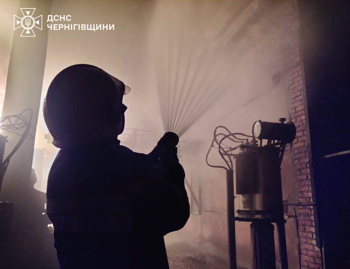 ZelenskyyUa's tweet image. All necessary services are currently working to restore electricity and water supply in our communities affected by Russia’s overnight attack. Once again, the main strike targeted our energy sector, the south of the country, and the Odesa region.

Two people have been wounded in…