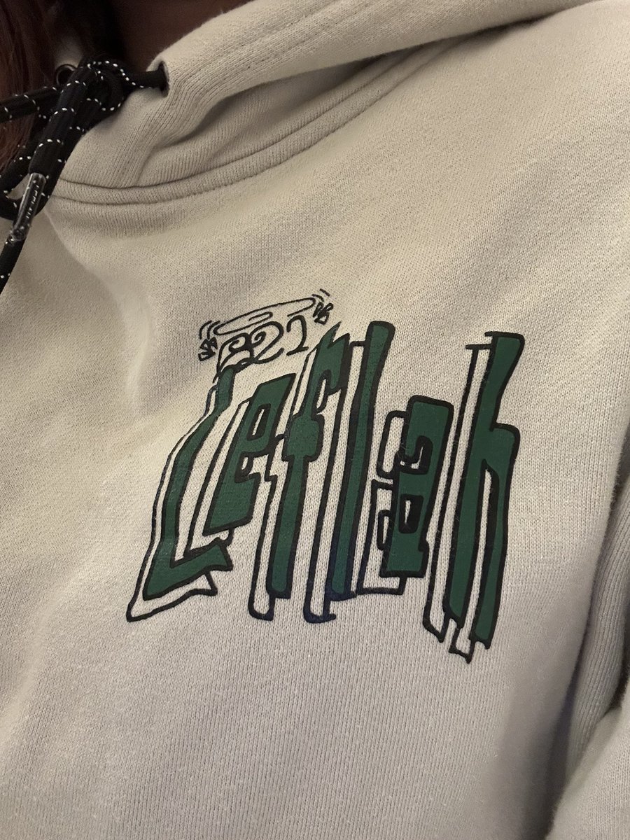 wanikanaaaa's tweet photo. パーカー着てその上からダウン着ても寒い😢
今日はレフラー🔥

#レフラー
#LEFLAH https://t.co/BcfsI0iW6U