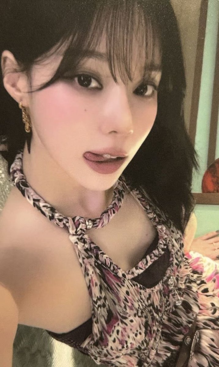 vvinterluvs's tweet image. CRAZY PHOTOCARD