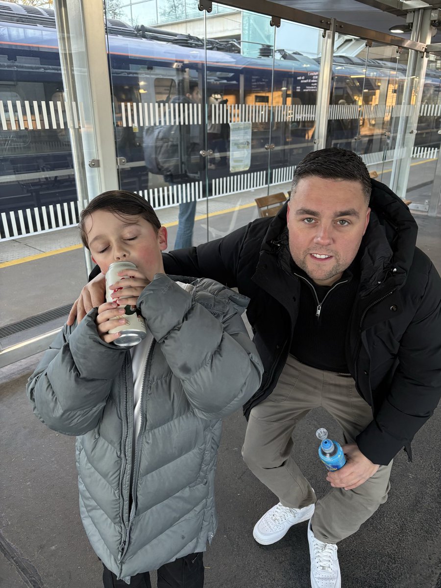 Rhys Henry tweet media