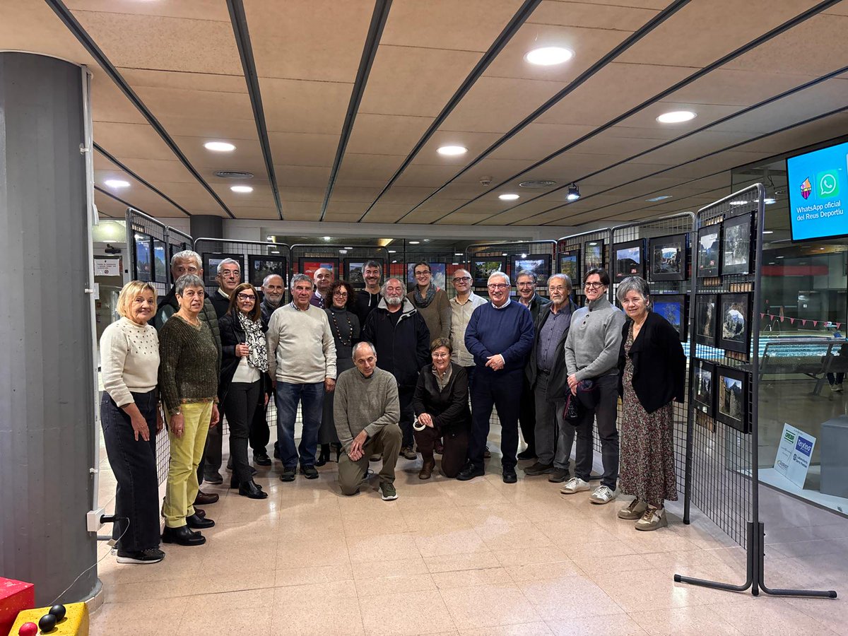 Ja podeu visitar l'exposició fotogràfica "Capturant Instants", de la Secció Excursionista. Un resum d'imatges de totes les activitats del curs 2024/2025. Ahir va tenir lloc la inauguració.
#fotografia 📸 🖼️
#sommutanya🏞️🌲
#ForçaReus ⬛🟥
<a href="/rdexcursionisme/">S.E. Reus Deportiu</a>
<a href="/ReusDeportiu/">Reus Deportiu</a> 
@FEEC