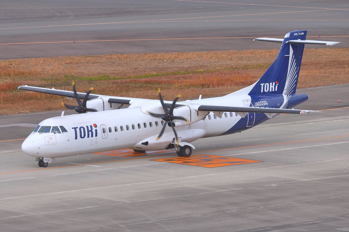 waku0913's tweet photo. NGO(名古屋)→KIJ(新潟)✈️
トキエアの飛行機を撮りたくて
セントレアまで行ってきました🤗
12月13日10時13分〜21分の撮影。
#飛行機 #ATR #ATR_72 #JA02QQ #TokiAir #トキエア #中部国際空港 #セントレア #キリトリセカイ https://t.co/Mp0hm6On9j