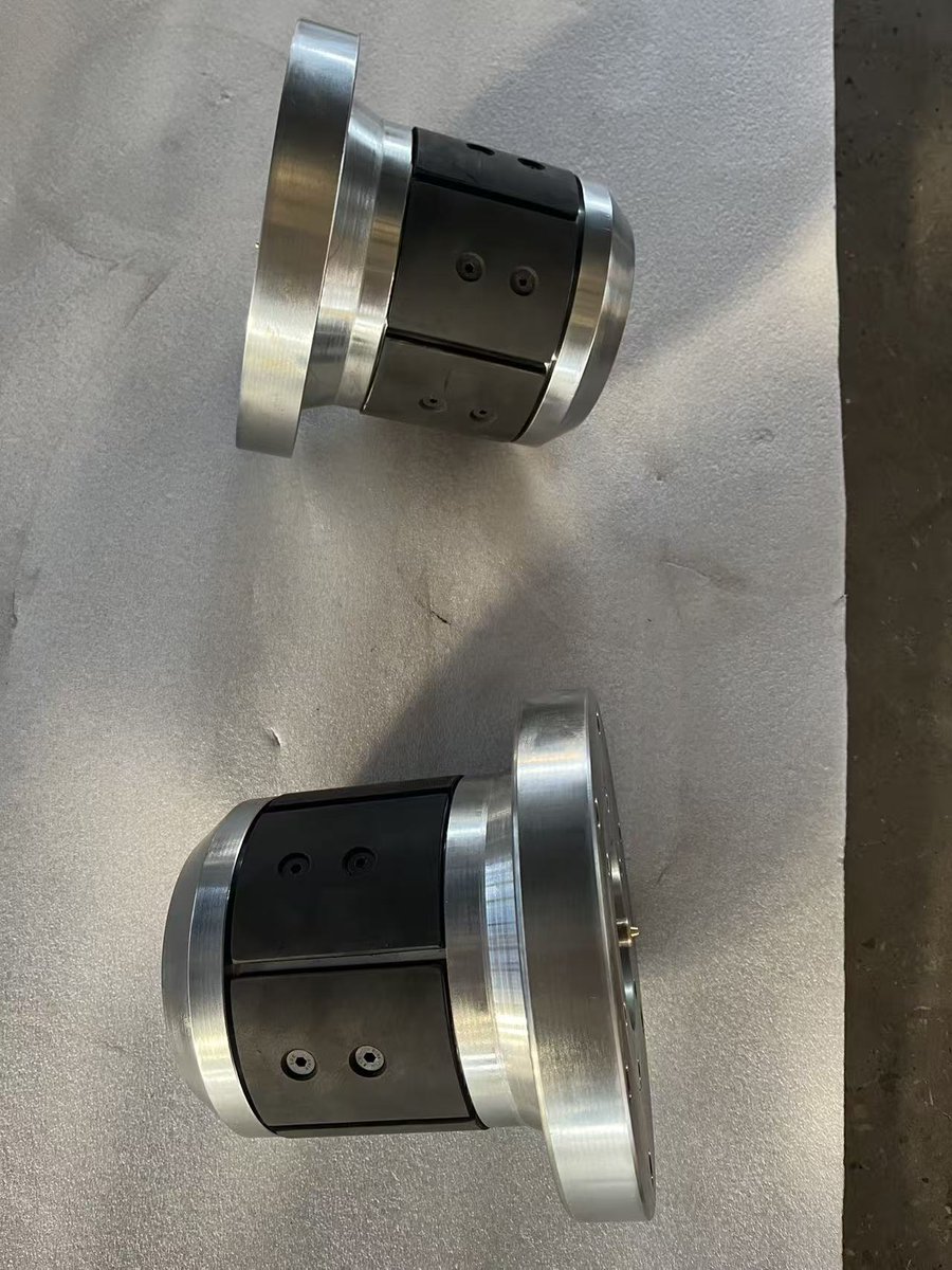 6inch air chuck .
please contact with me if you are interested in 
ana@zlecn.com ;  +8613817021635