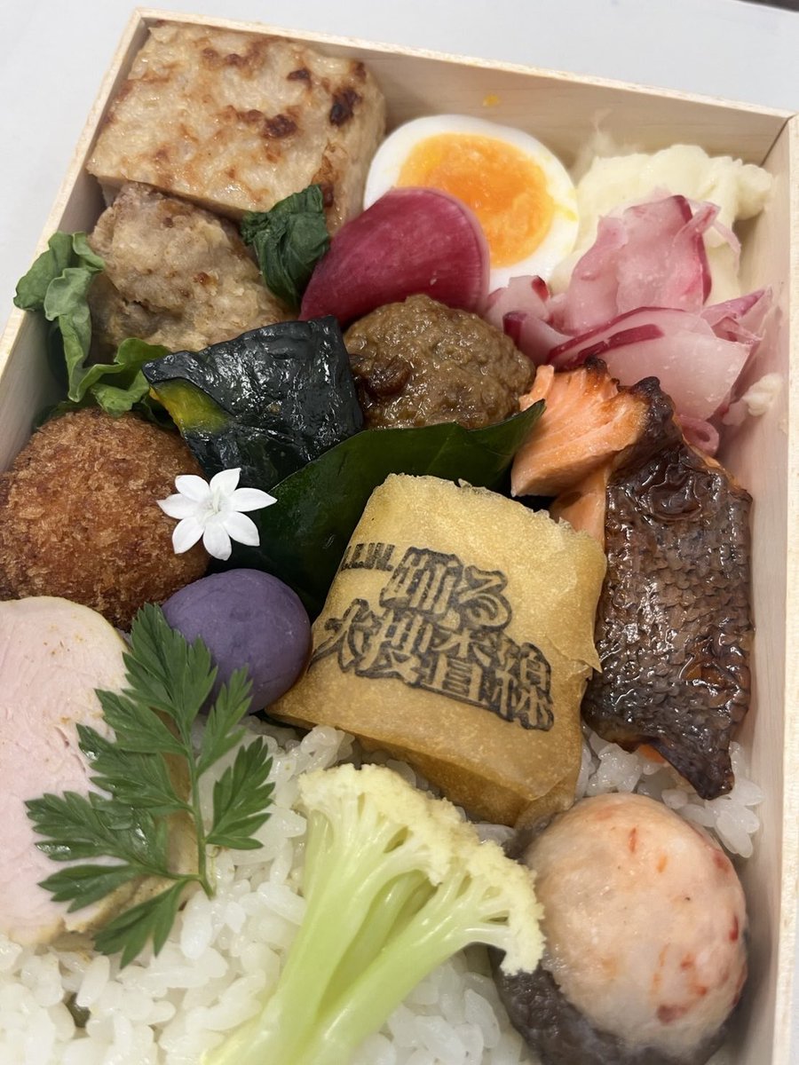 沙希@プロカ必読グッズ交換譲渡垢 (@crown_room_) / Posts / X