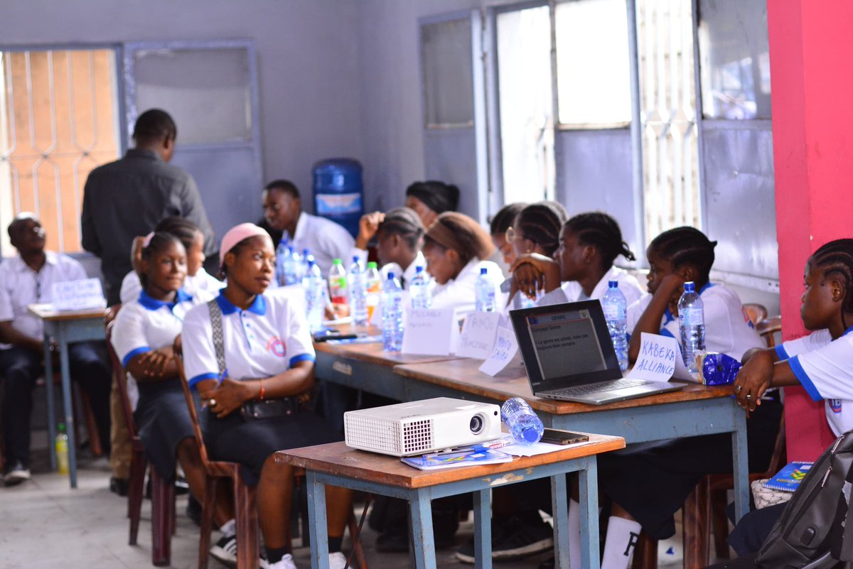 Atelier de renforcement des capacités des élèves, enseignants, autorités scolaires et les paires éducateurs sur les violences sexuelles et celles basées sur le genre en milieux scolaires dans la commune de Limete, quartier kingabwa