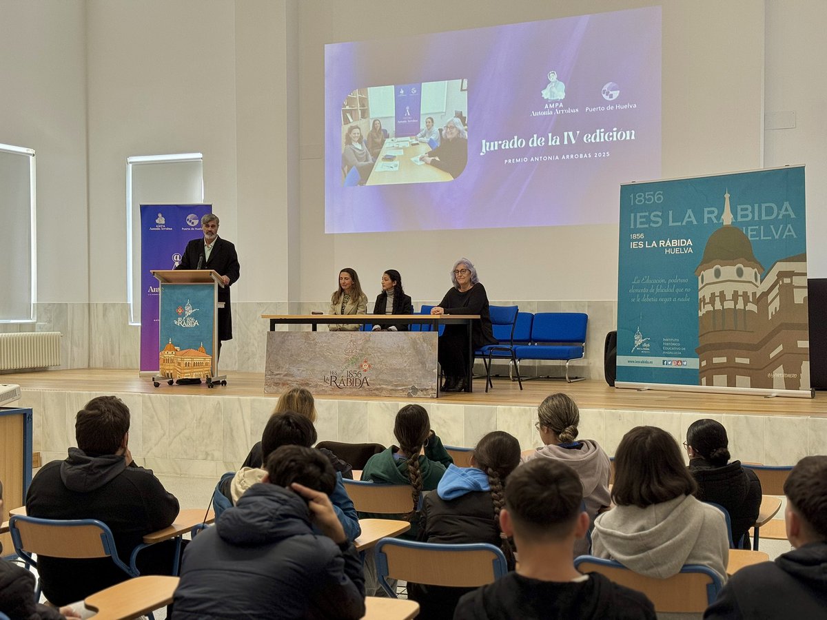 El pasado jueves, 11 de diciembre entregamos el premio Antonia Arrobas 2025 a Estefanía Suárez, como la alumna más destacada de la provincia de #Huelva.  Premio convocado por el AMPA Antonia Arrobas y el <a href="/rabidahuelva/">IES La Rábida (Huelva)</a>, con el patrocinio del <a href="/APHuelva/">Puerto de Huelva</a> 

vicedireccionrabida.blogspot.com/2025/12/estefa…