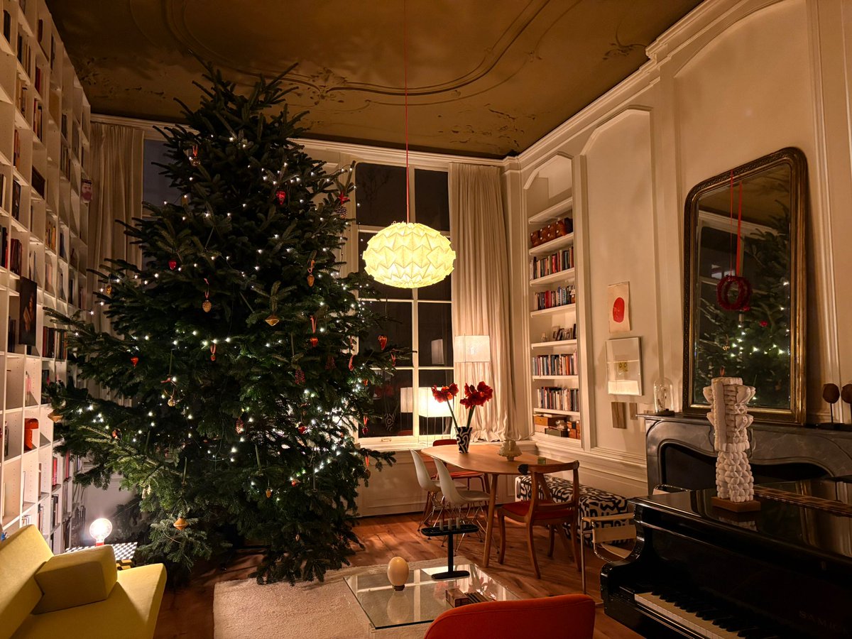 Djeekop de Dichter ★ tweet media