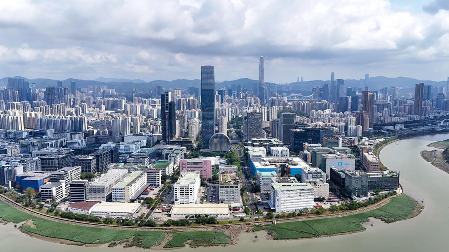 XHNews's tweet photo. With a high-level meeting wrapped up in Beijing this week, China outlined a clear roadmap for how it intends to steer the economy as the next five-year plan period is set to begin. Read #XiFocus: https://t.co/M7lfXuNcq4 https://t.co/XNweCqnS29