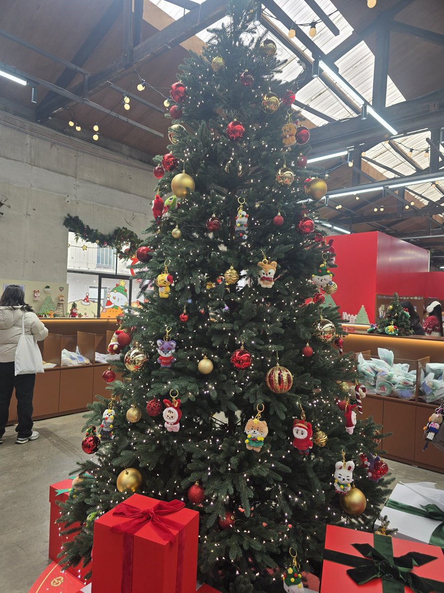 2025.12.12 
성수 미니틴 팝업 
즐거웠당🩷🩵