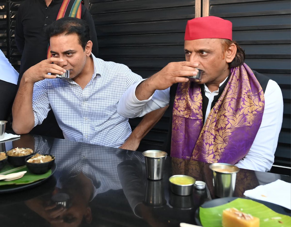 KTRBRS's tweet photo. Some more candid pictures from our lunch at Rameshwaram cafe https://t.co/e62Bdt4Sir